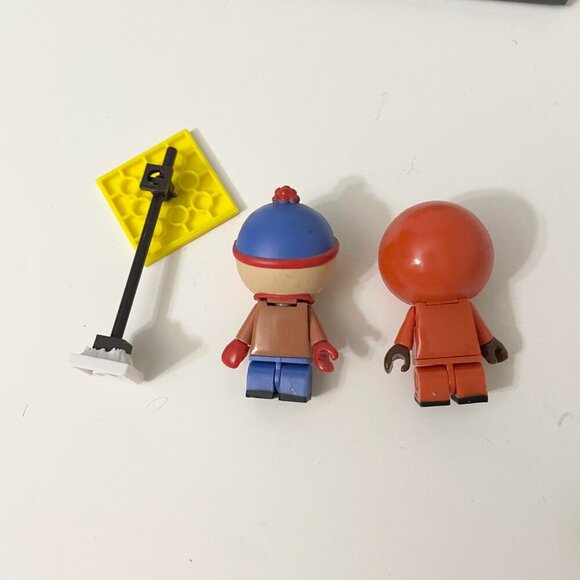 South Park McFarlane Construction Set Stan Kenny Bus Stop Toolshed Human Kite - Picture 13 of 16